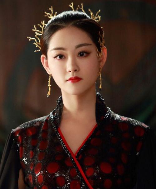 吃瓜娱乐小蓝姐姐微博